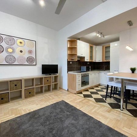 בודפשט Downtown Gozsdu Vibe Apartment II מראה חיצוני תמונה